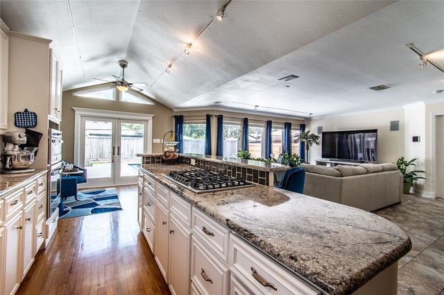 322 Williamson Pl, Corpus Christi, TX 78411