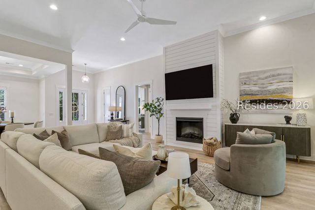 6 Meridian Point Dr, Bluffton, SC 29910