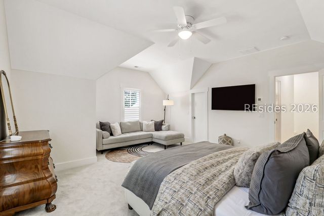 6 Meridian Point Dr, Bluffton, SC 29910