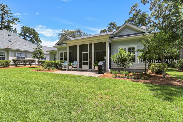 6 Meridian Point Dr, Bluffton, SC 29910