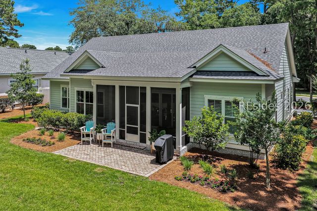 6 Meridian Point Dr, Bluffton, SC 29910