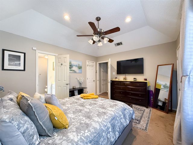 6507 Country Creek Drive, Arlington, TX 76001