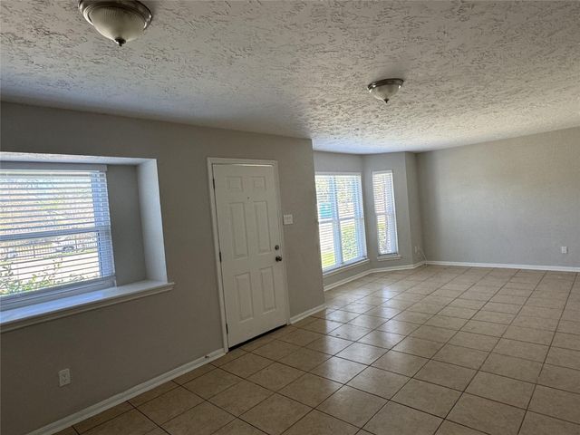 3818 Willow Springs Lane, Houston, TX 77080