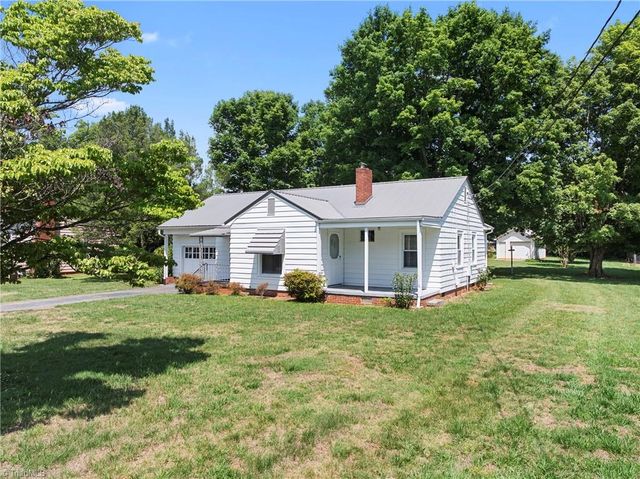 919 Alice Drive, Thomasville, NC 27360