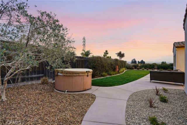 1935 Vista Del Pueblo, Nipomo, CA 93444