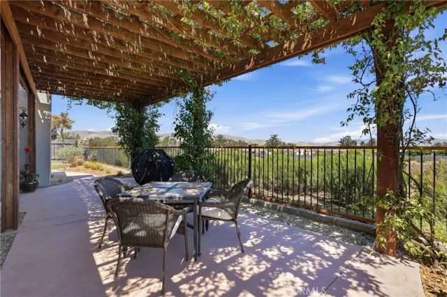 1935 Vista Del Pueblo, Nipomo, CA 93444