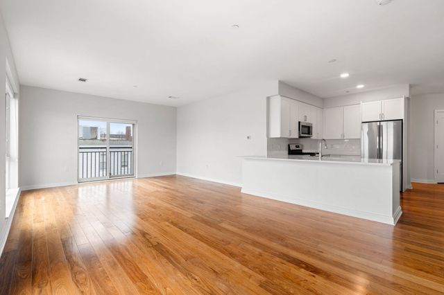 3531 Washington Street 327, Boston, MA 02130