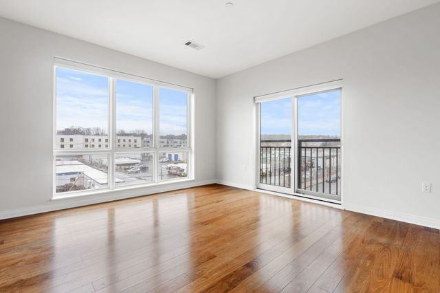 3531 Washington Street 327, Boston, MA 02130