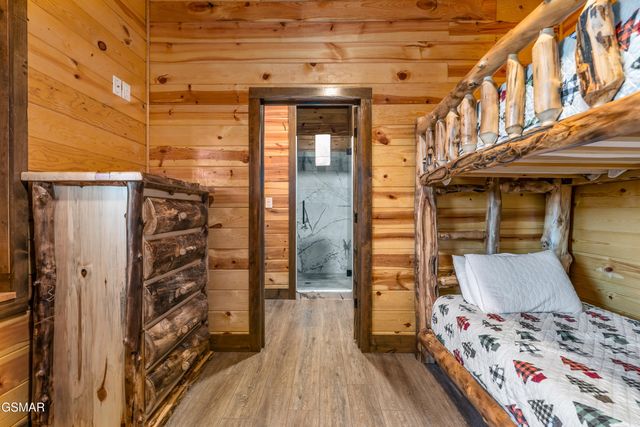 2028 Smoky Cove Road, Sevierville, TN 37876