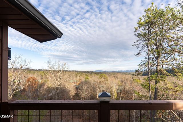 2028 Smoky Cove Road, Sevierville, TN 37876
