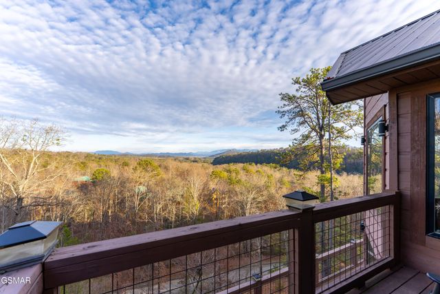 2028 Smoky Cove Road, Sevierville, TN 37876