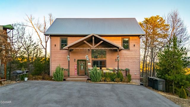 2028 Smoky Cove Road, Sevierville, TN 37876