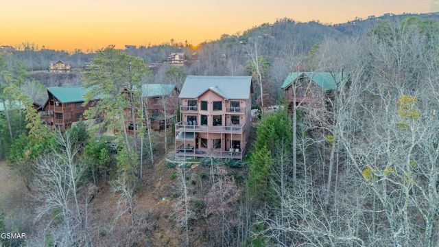 2028 Smoky Cove Road, Sevierville, TN 37876