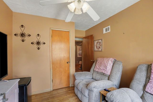 5114 N 49TH Street, Omaha, NE 68104