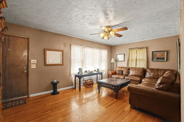5114 N 49TH Street, Omaha, NE 68104