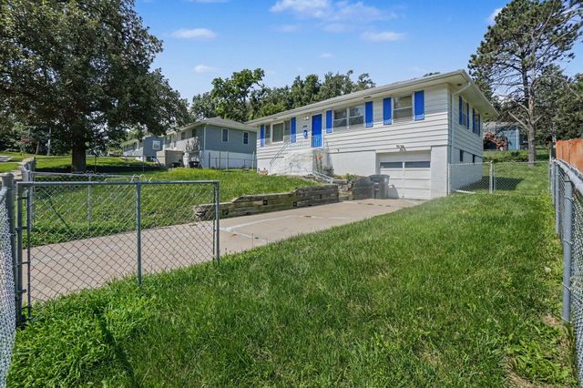 5114 N 49TH Street, Omaha, NE 68104
