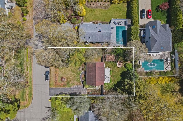 9 White Birch Lane, Remsenburg, NY 11960