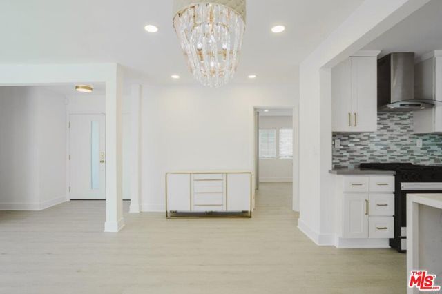 9620 Woodale Avenue, Arleta (los Angeles), CA 91331