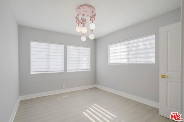 9620 Woodale Avenue, Arleta (los Angeles), CA 91331