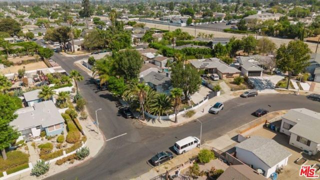 9620 Woodale Avenue, Arleta (los Angeles), CA 91331