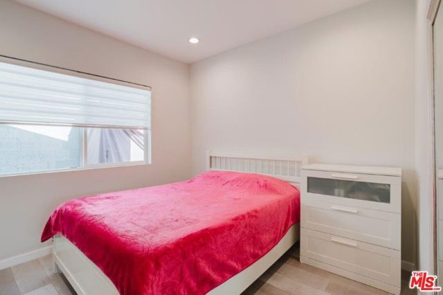 9620 Woodale Avenue, Arleta (los Angeles), CA 91331