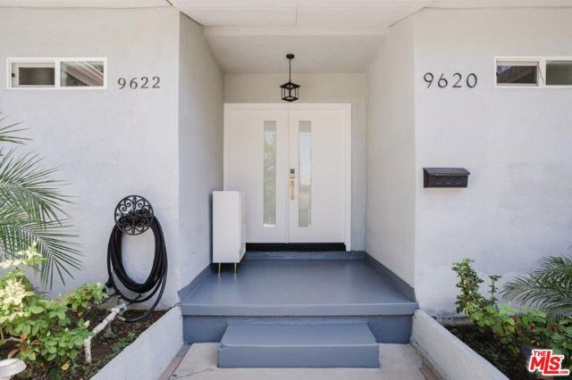 9620 Woodale Avenue, Arleta (los Angeles), CA 91331