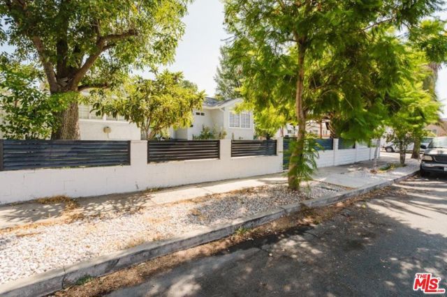 9620 Woodale Avenue, Arleta (los Angeles), CA 91331