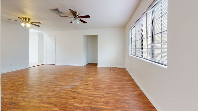 200 Chappell Street, Terrell, TX 75160