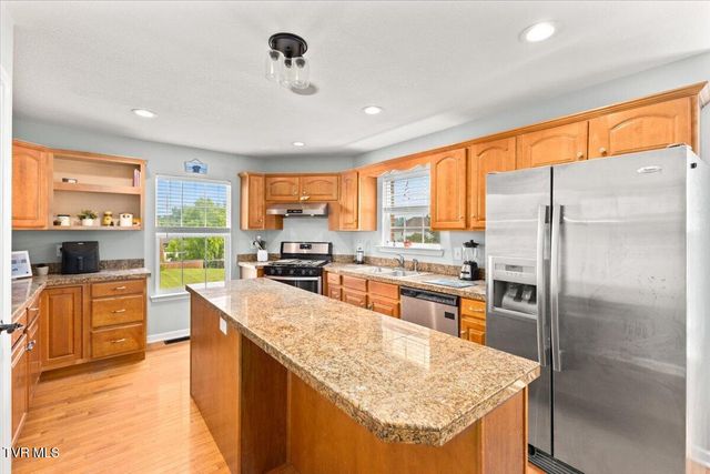 107 Lee Carter Drive, Johnson City, TN 37601