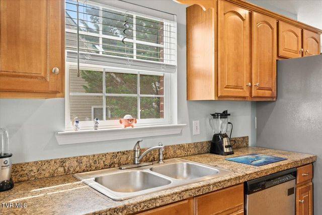 107 Lee Carter Drive, Johnson City, TN 37601
