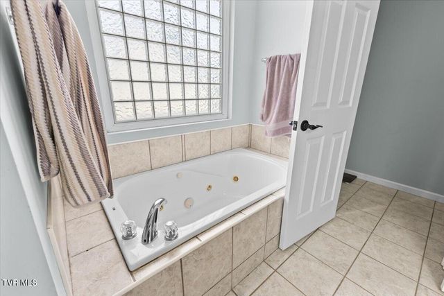 107 Lee Carter Drive, Johnson City, TN 37601