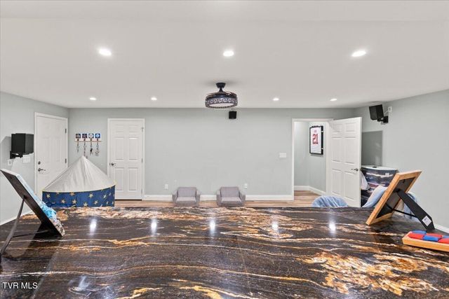 107 Lee Carter Drive, Johnson City, TN 37601