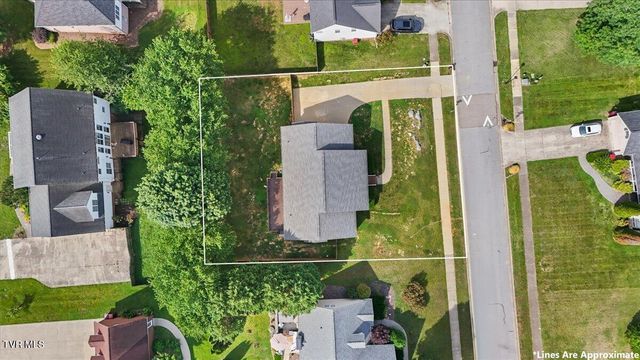 107 Lee Carter Drive, Johnson City, TN 37601