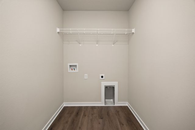 4400 Honey Bee Ridge, Des Moines, IA 50317