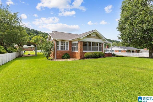 306 5TH AVENUE E, Oneonta, AL 35121