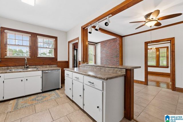 306 5TH AVENUE E, Oneonta, AL 35121