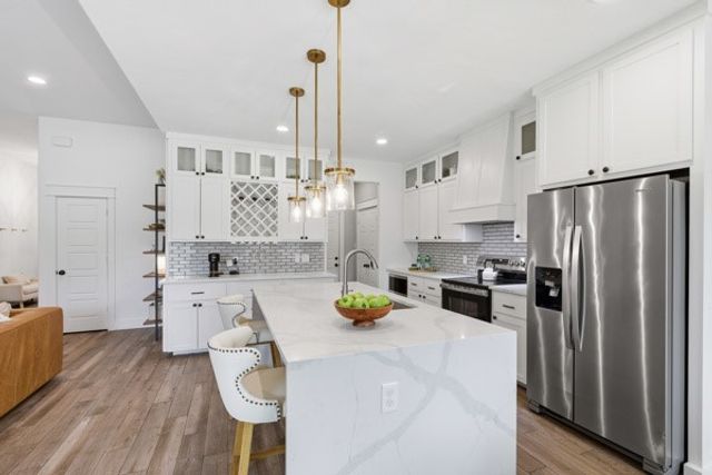 3247 Darvany Drive, Dallas, TX 75220