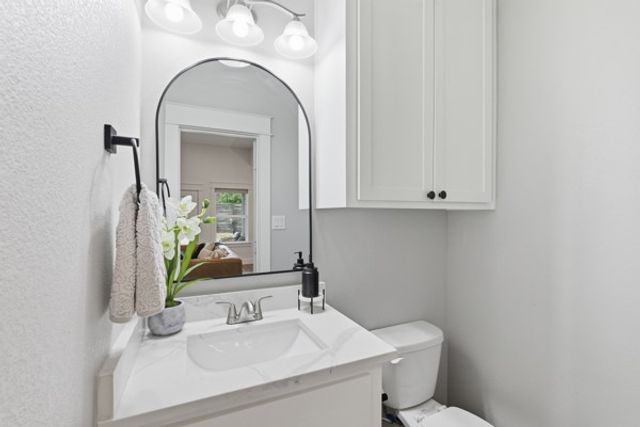 3247 Darvany Drive, Dallas, TX 75220