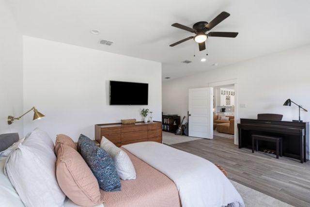 3247 Darvany Drive, Dallas, TX 75220