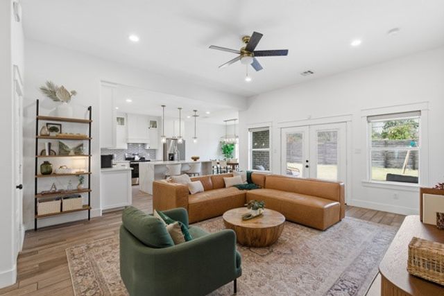 3247 Darvany Drive, Dallas, TX 75220
