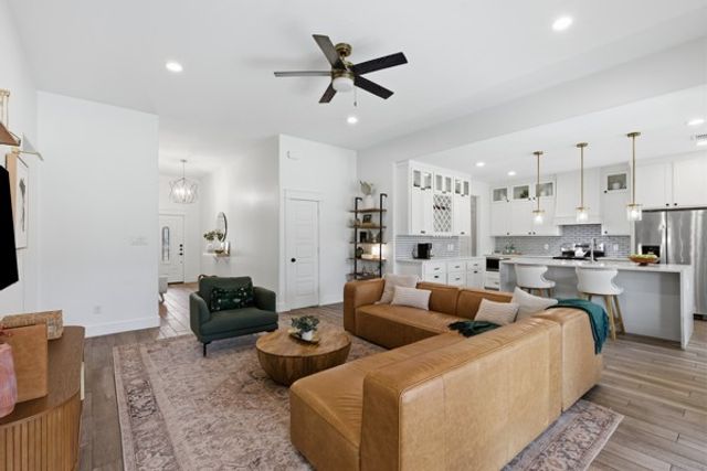 3247 Darvany Drive, Dallas, TX 75220