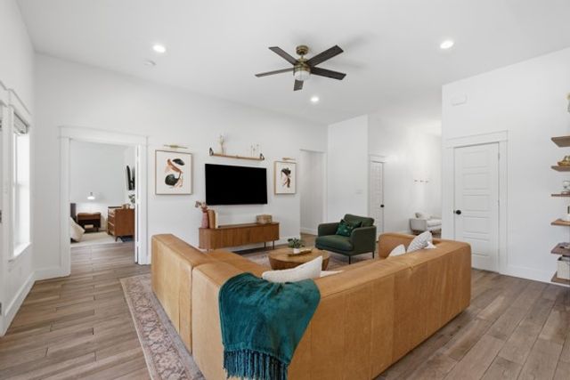 3247 Darvany Drive, Dallas, TX 75220