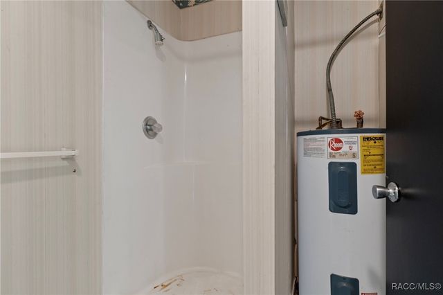 377 Highway 40 W, Inglis, FL 34449