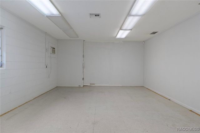 377 Highway 40 W, Inglis, FL 34449