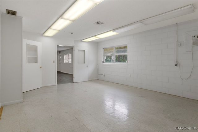 377 Highway 40 W, Inglis, FL 34449