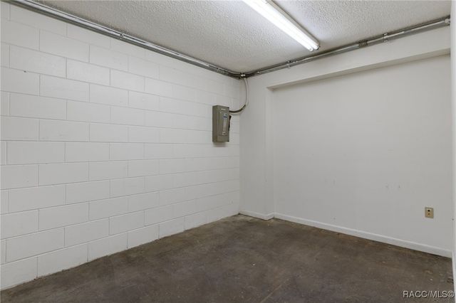 377 Highway 40 W, Inglis, FL 34449