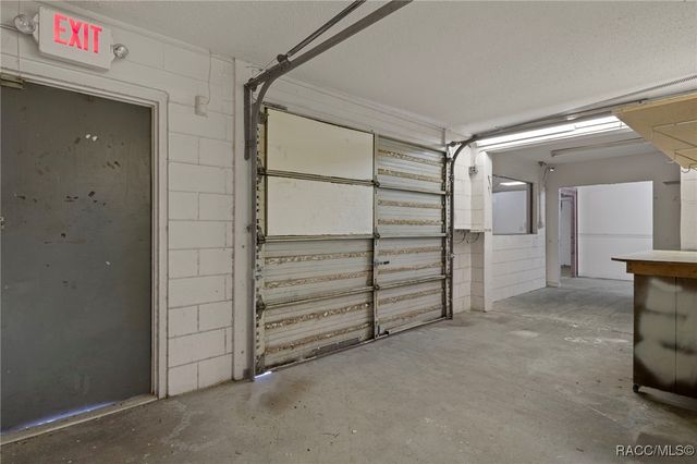 377 Highway 40 W, Inglis, FL 34449