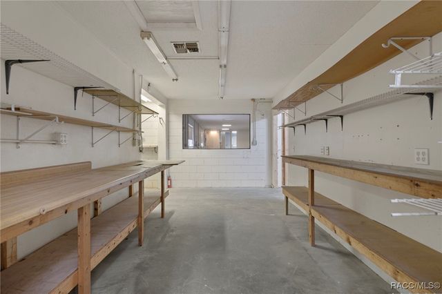 377 Highway 40 W, Inglis, FL 34449