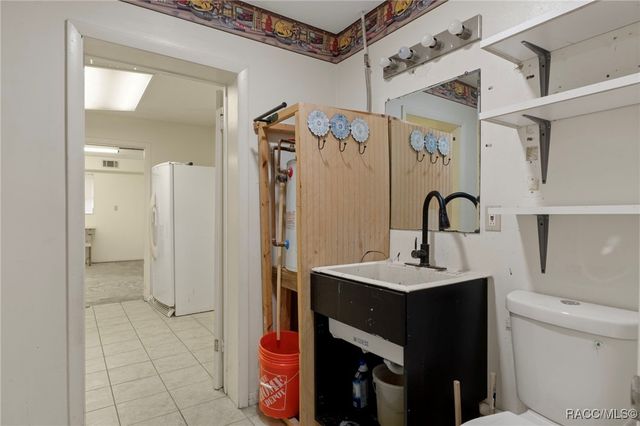 377 Highway 40 W, Inglis, FL 34449