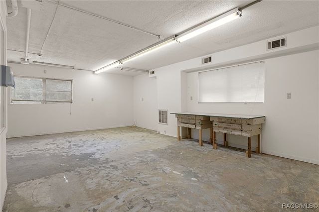 377 Highway 40 W, Inglis, FL 34449